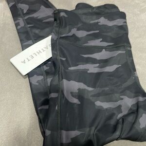Athleta ultimate camo tight - size small nwt